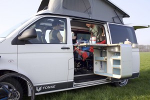 Tonke Van 2015